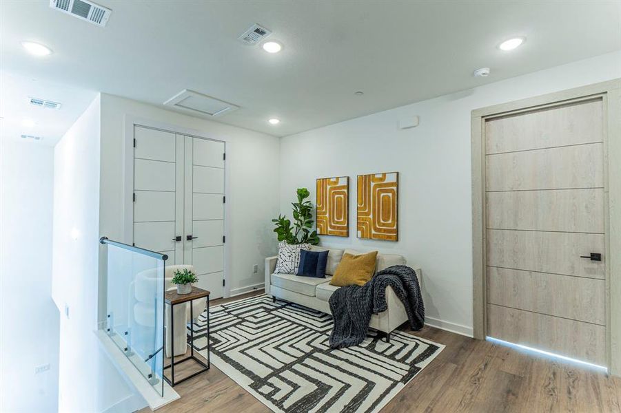 Furnished interior view inside a new home in , Wylie (Image 12).