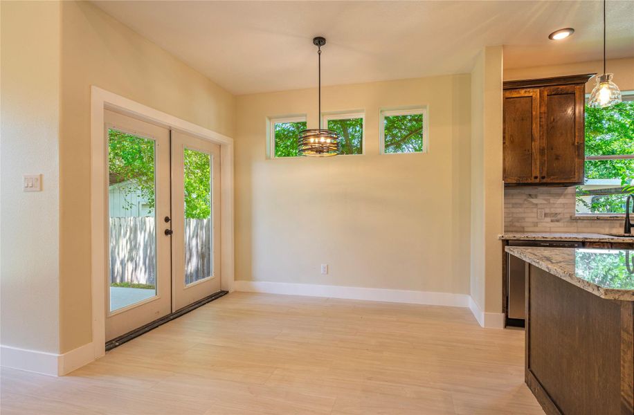 Spacious, unfurnished interior of a new home in , Texas City (Image 14).