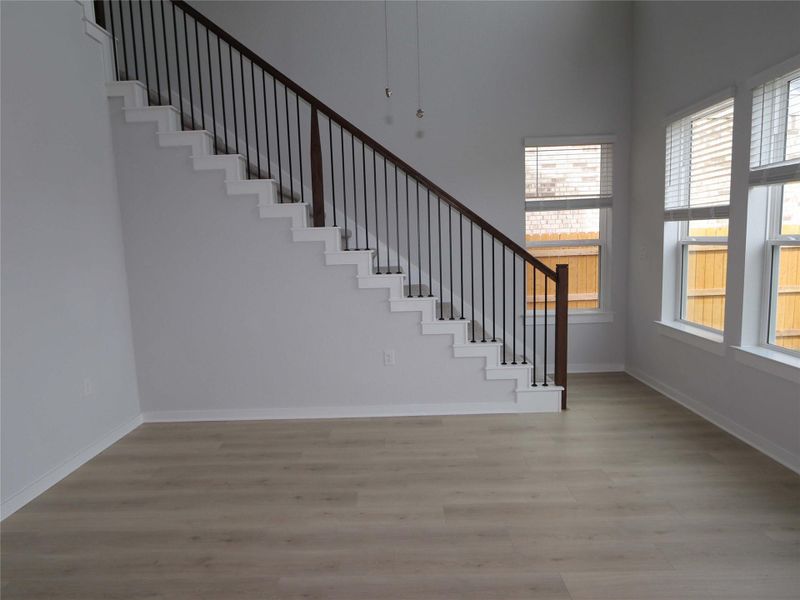 Spacious, unfurnished interior of a new home in Estancia West, Manchaca (Image 16). Spacious, unfurnished interior of a new home in Estancia West, Manchaca (Image 16).