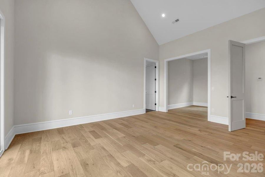 Main-level primary suite