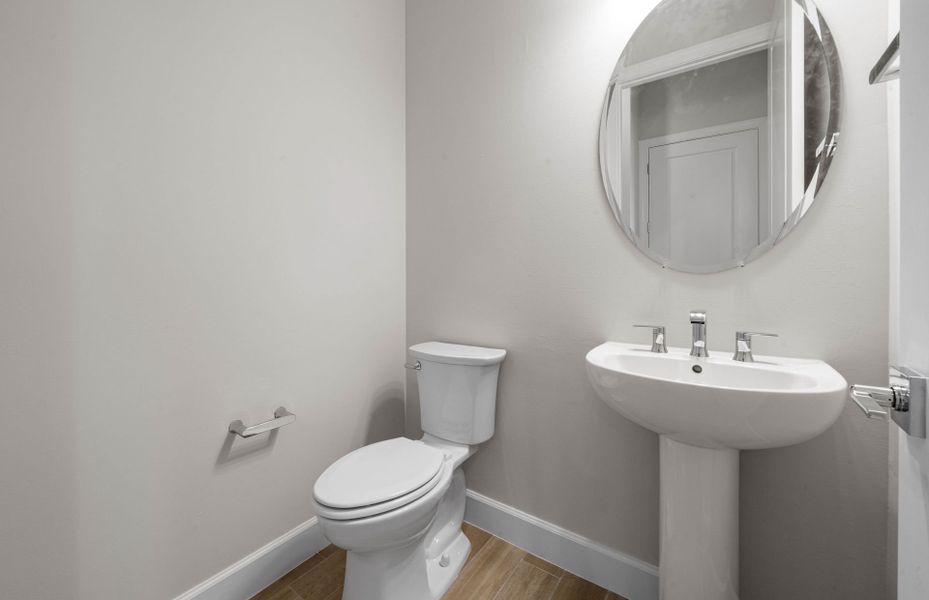 Furnished interior view inside a new home in Del Webb Oak Creek, North Fort Myers (Image 7).