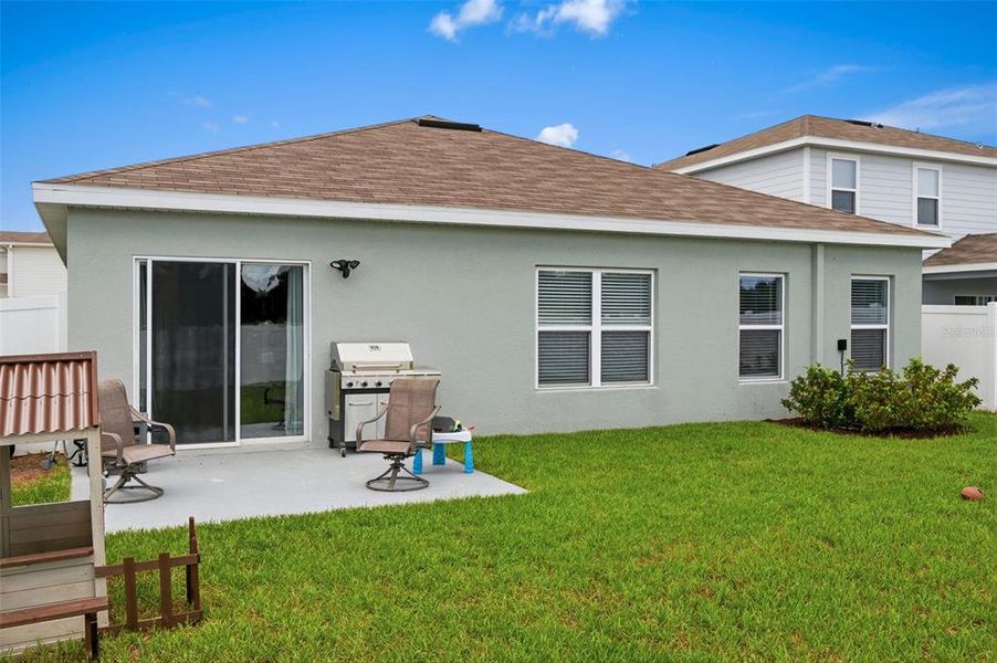 Exterior details and patio area of a home in , Brooksville (Image 27).
