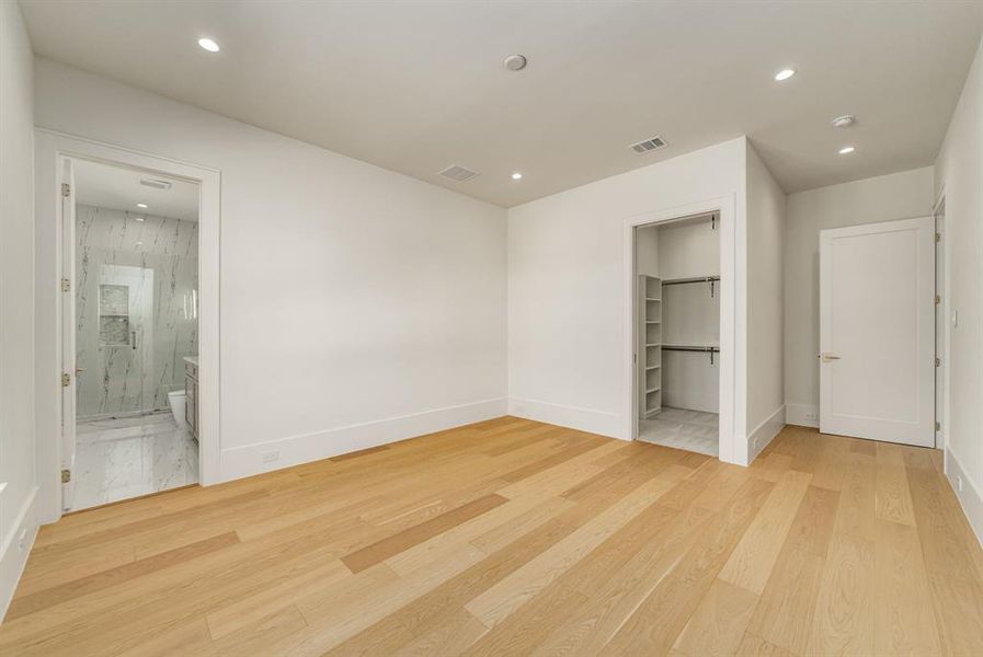 Spacious, unfurnished interior of a new home in , Gunter (Image 33). Spacious, unfurnished interior of a new home in , Gunter (Image 33).