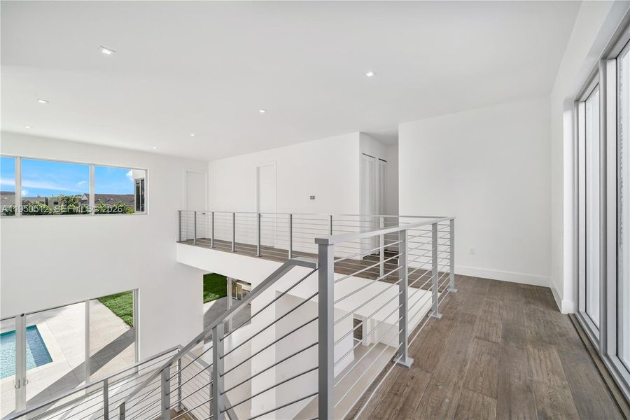 Spacious, unfurnished interior of a new home in , Weston (Image 9).