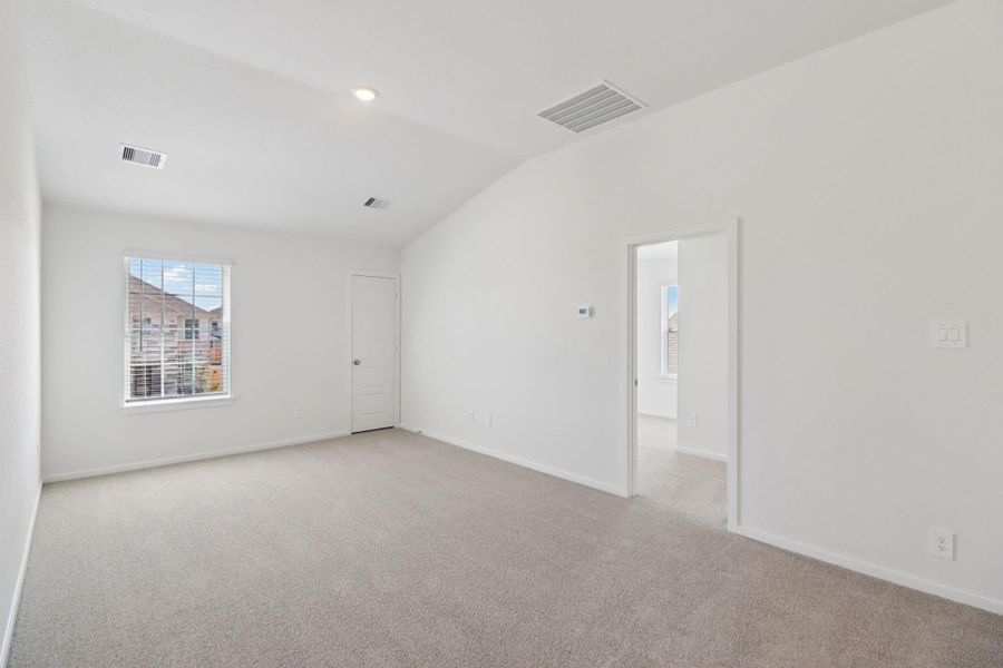 Spacious, unfurnished interior of a new home in Pine Lake Cove - Premier Series, Montgomery (Image 21).
