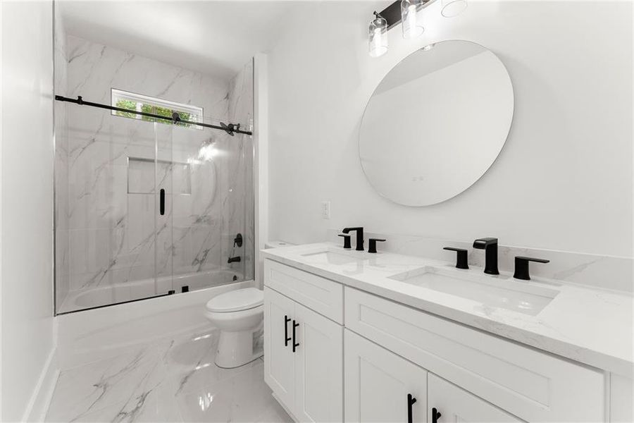 Furnished interior view inside a new home in , Gainesville (Image 11).