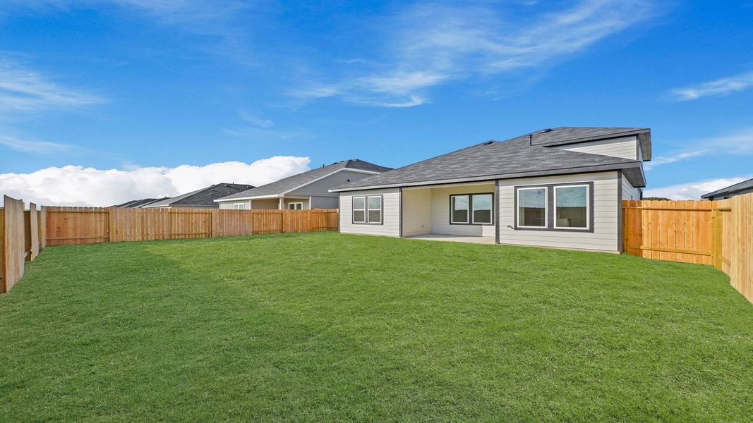 Exterior details and patio area of a home in Medina, Dayton (Image 3).