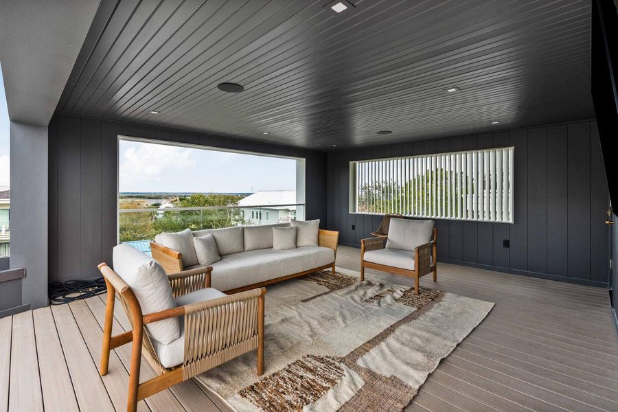 Exterior details and patio area of a home in , Isle Of Palms (Image 28).
