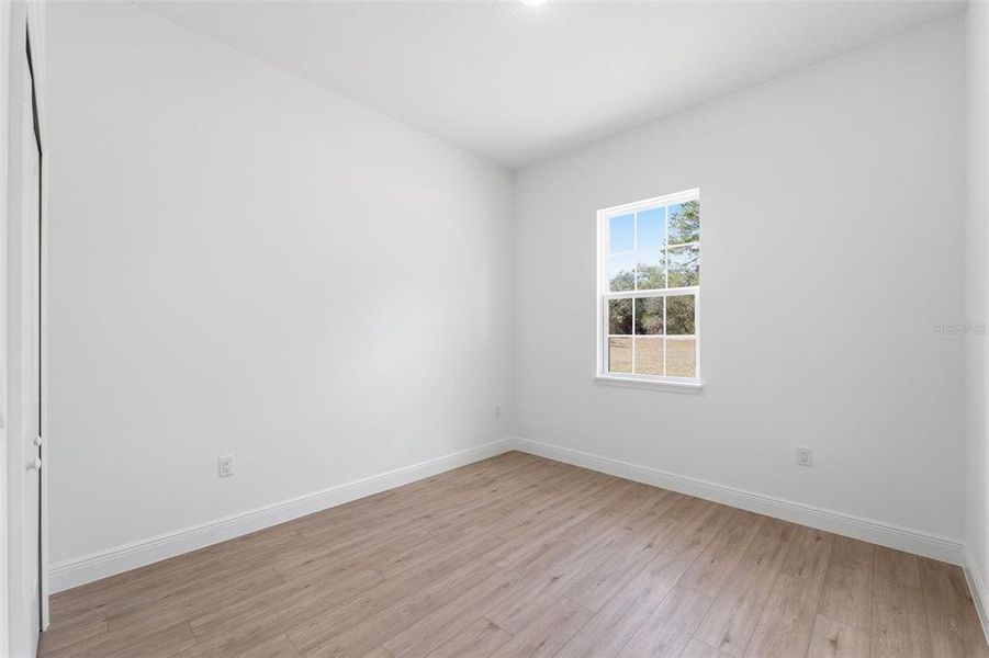 Spacious, unfurnished interior of a new home in , Ocala (Image 31).