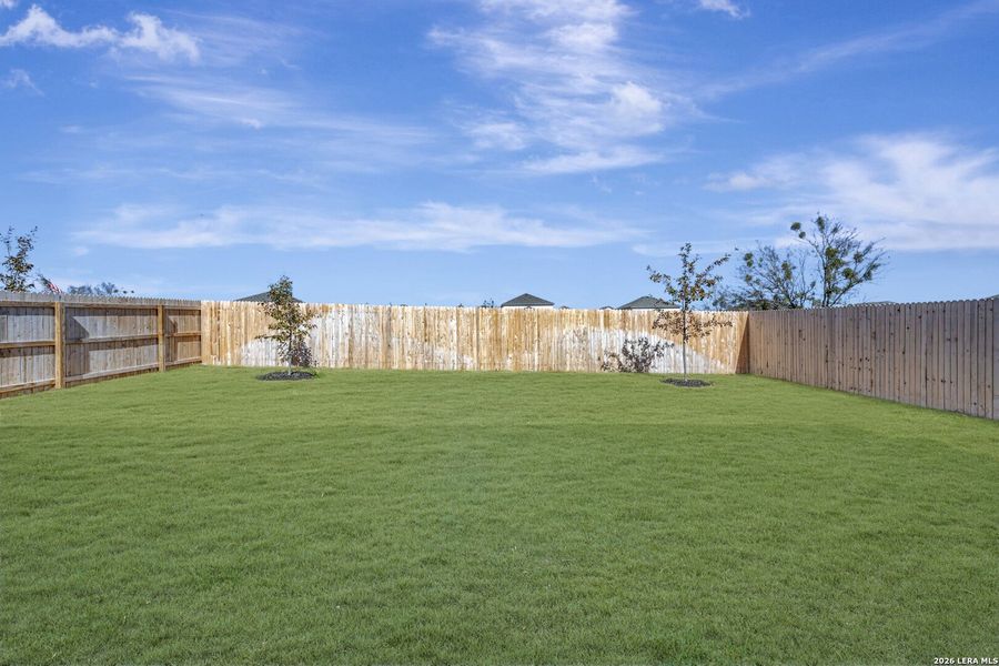 Exterior details and patio area of a home in Paloma Park, Converse (Image 20).