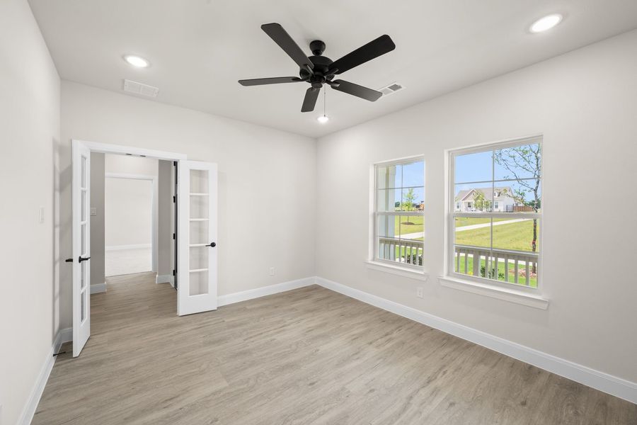 Spacious, unfurnished interior of a new home in MidTowne, Midlothian (Image 18). Spacious, unfurnished interior of a new home in MidTowne, Midlothian (Image 18).