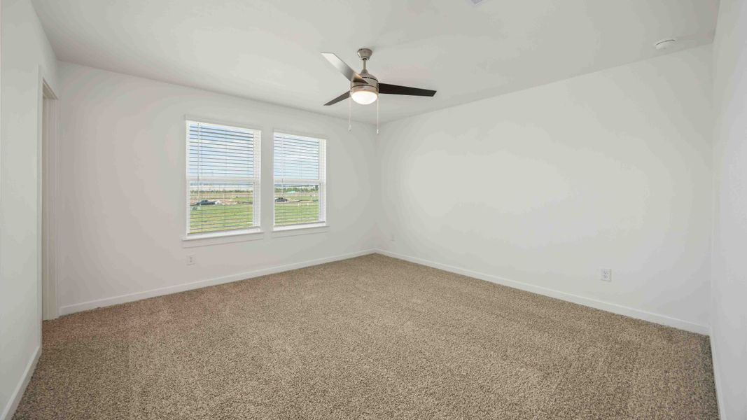 Spacious, unfurnished interior of a new home in Grand West, Houston (Image 7).