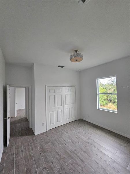 Spacious, unfurnished interior of a new home in , Port Charlotte (Image 12).