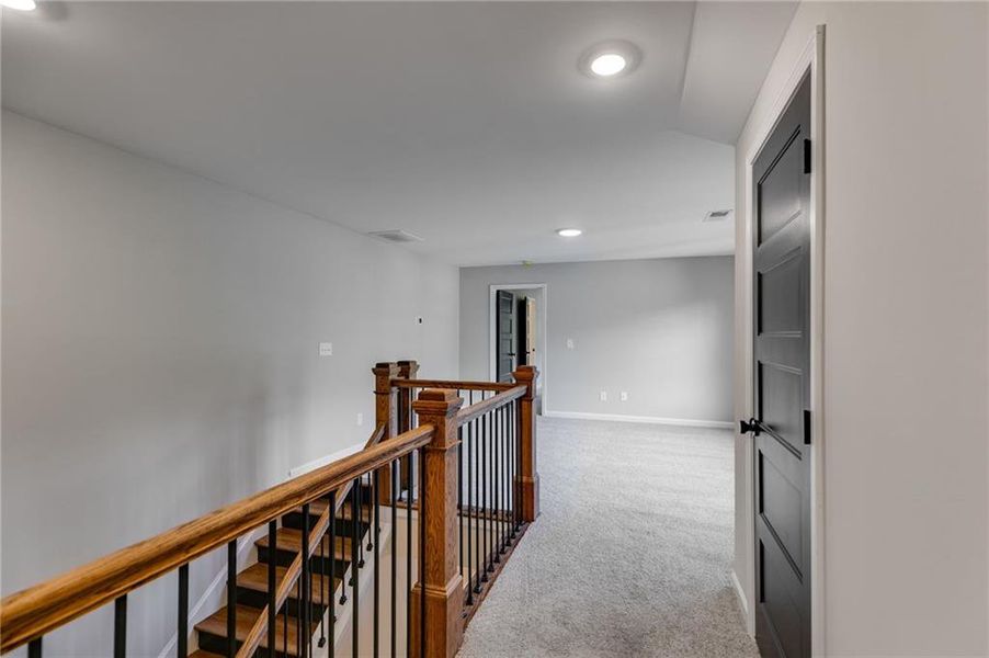 Spacious, unfurnished interior of a new home in Liberty Station, Bremen (Image 34).