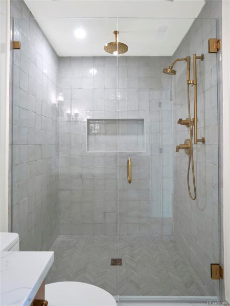 Image 33 of a home in .