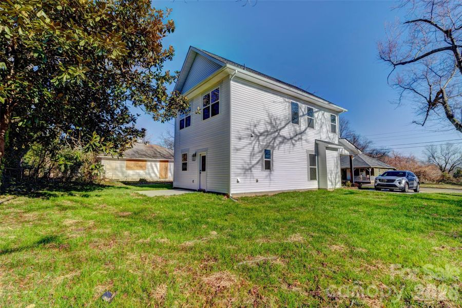 Exterior details and patio area of a home in , Shelby (Image 17).