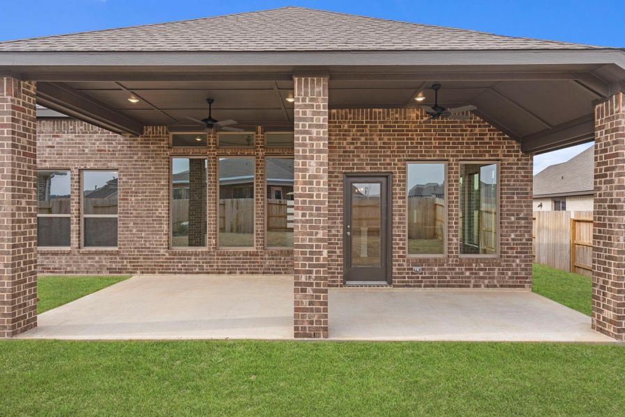 Exterior details and patio area of a home in Escondido, Magnolia (Image 4).
