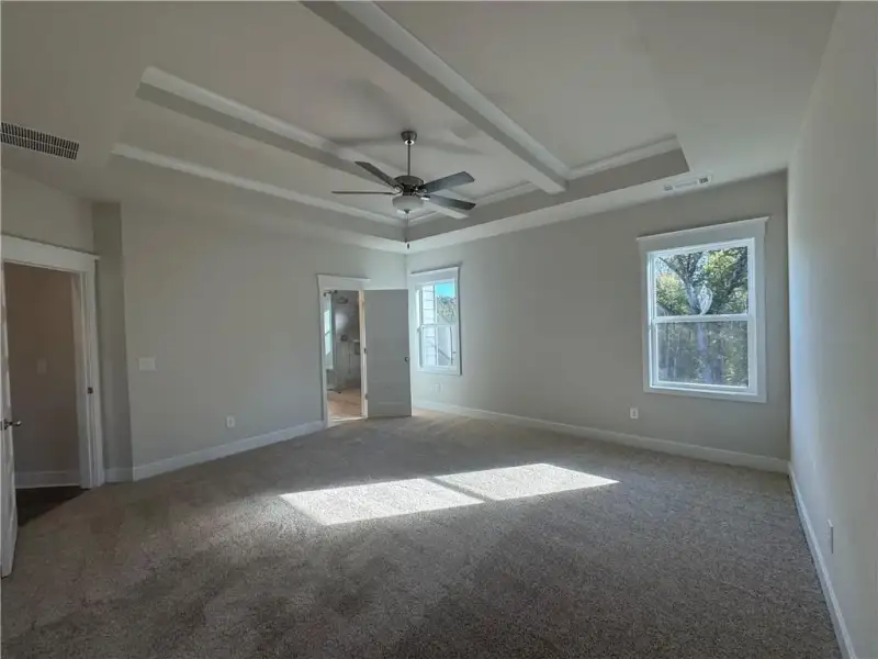 Spacious, unfurnished interior of a new home in Rosewood Lake Estates, Hoschton (Image 20).