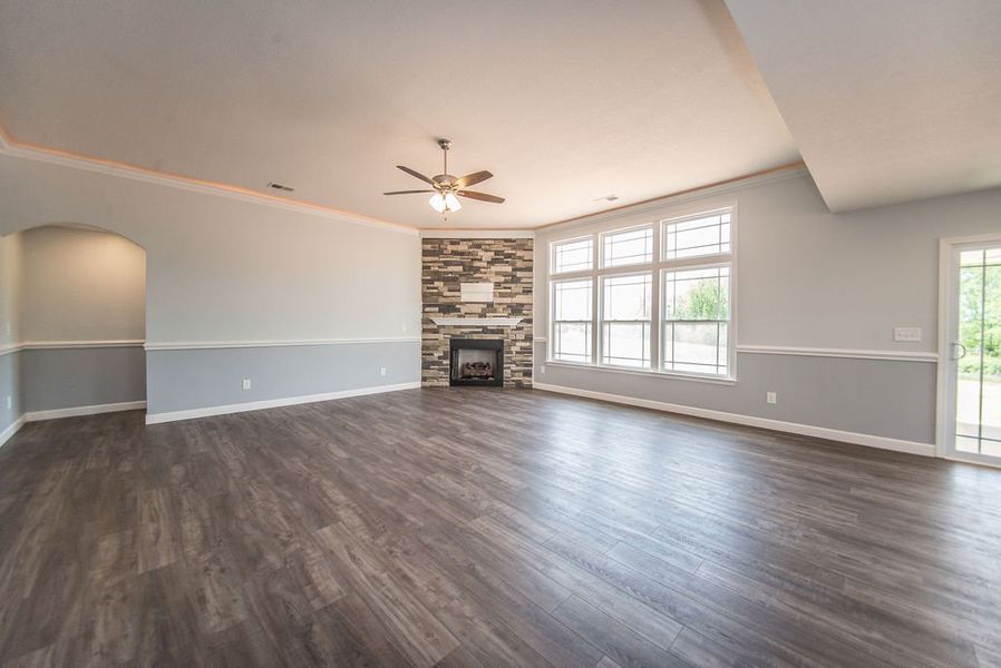 Representative unfurnished interior of a home built from the Franklin by Enchanted Homes in Guadalupe Heights, Seguin (Image 25).