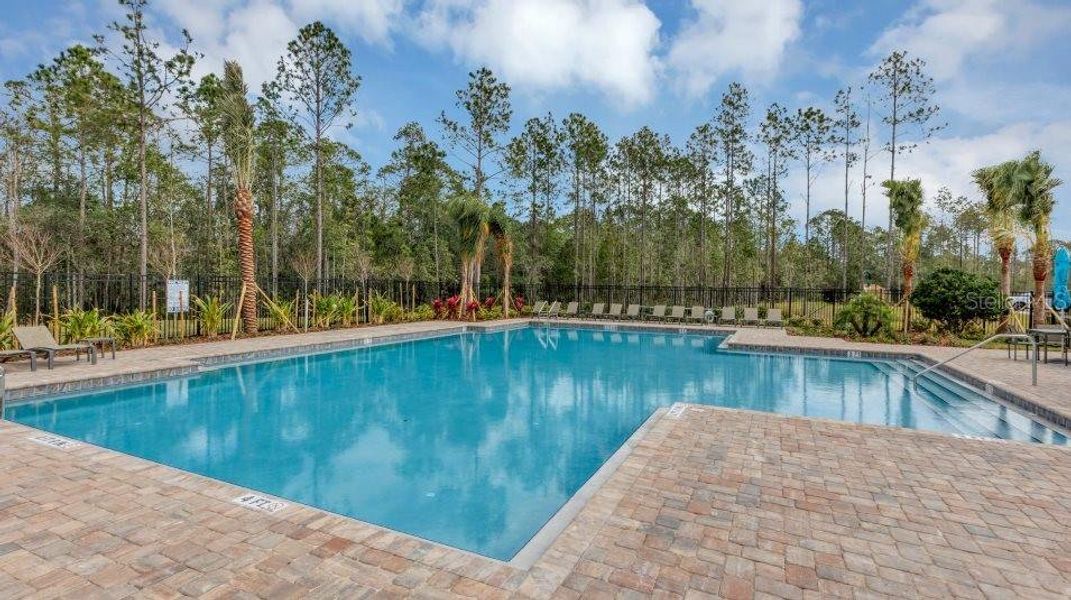 Community amenities in , Davenport (Image 24).