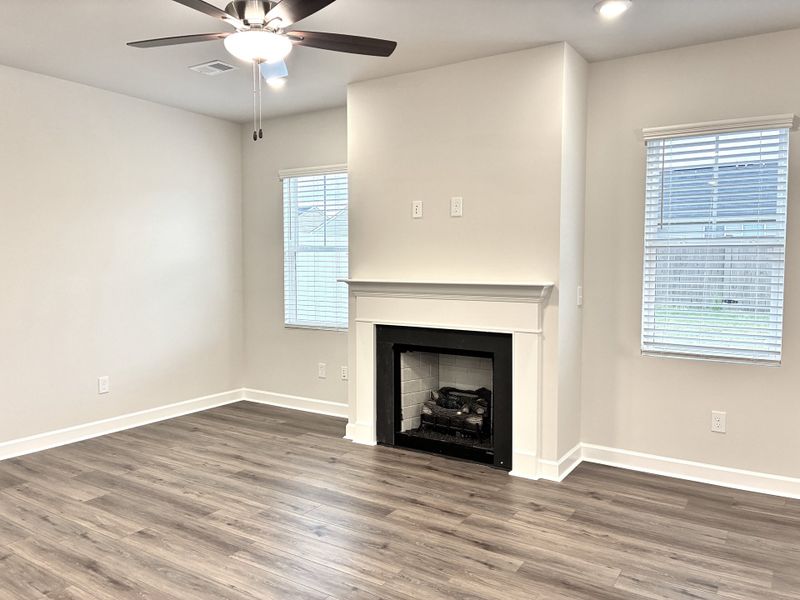 Spacious, unfurnished interior of a new home in Reidville Town Center, Reidville (Image 12).