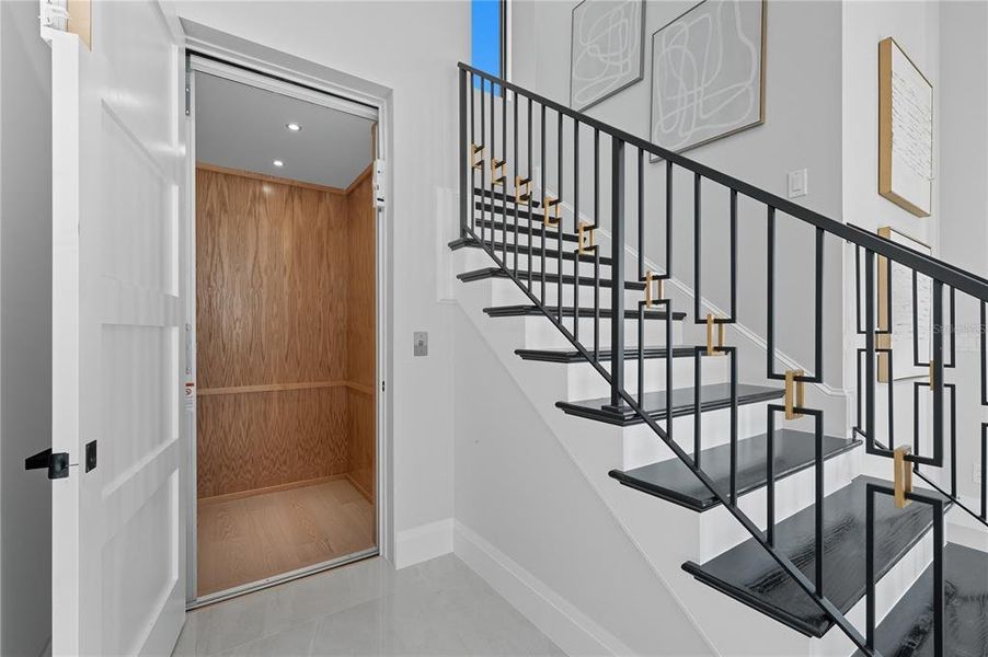 Spacious, unfurnished interior of a new home in , Montverde (Image 24).