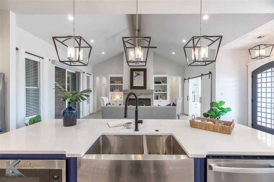 Furnished interior view inside a new home in , Abilene (Image 9).
