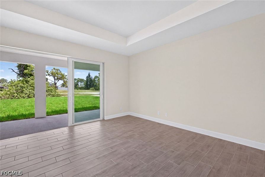 Spacious, unfurnished interior of a new home in Cape Coral, Cape Coral (Image 18).