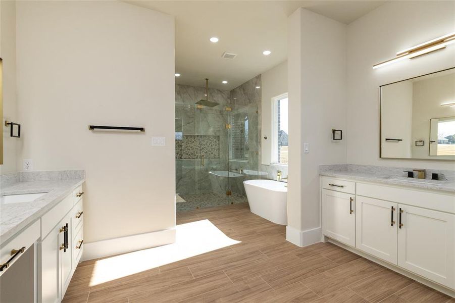 Furnished interior view inside a new home in , Granbury (Image 19).