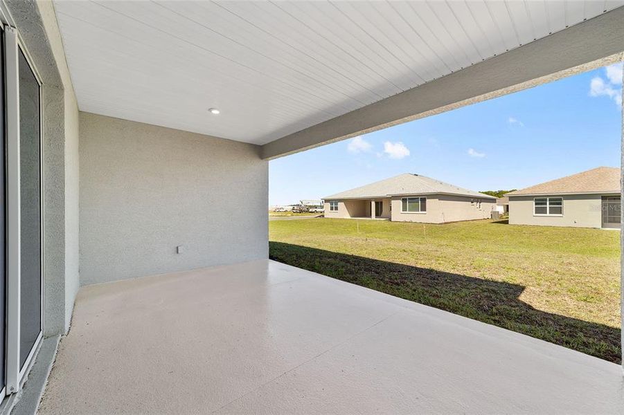 Exterior details and patio area of a home in Calesa Township, Ocala (Image 4). Exterior details and patio area of a home in Calesa Township, Ocala (Image 4).