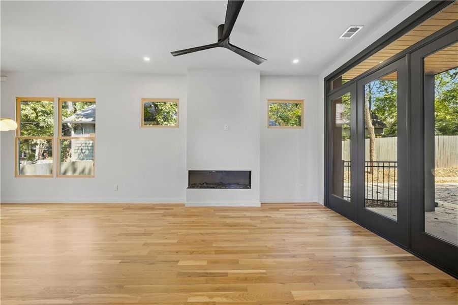Spacious, unfurnished interior of a new home in , Atlanta (Image 25).