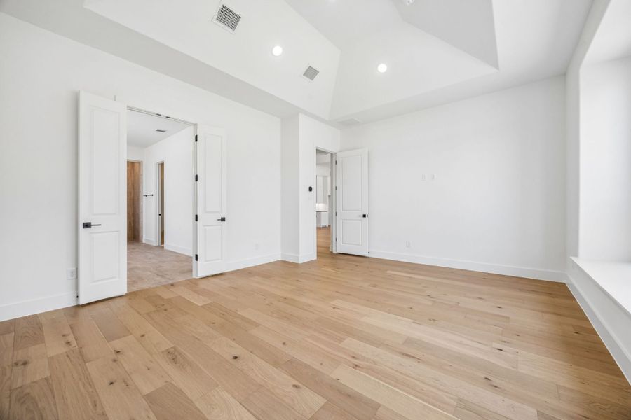 Spacious, unfurnished interior of a new home in The Parks at Wilson Creek, Celina (Image 37). Spacious, unfurnished interior of a new home in The Parks at Wilson Creek, Celina (Image 37).