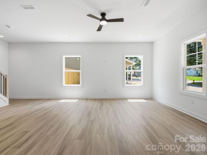 Spacious, unfurnished interior of a new home in , Charlotte (Image 17).
