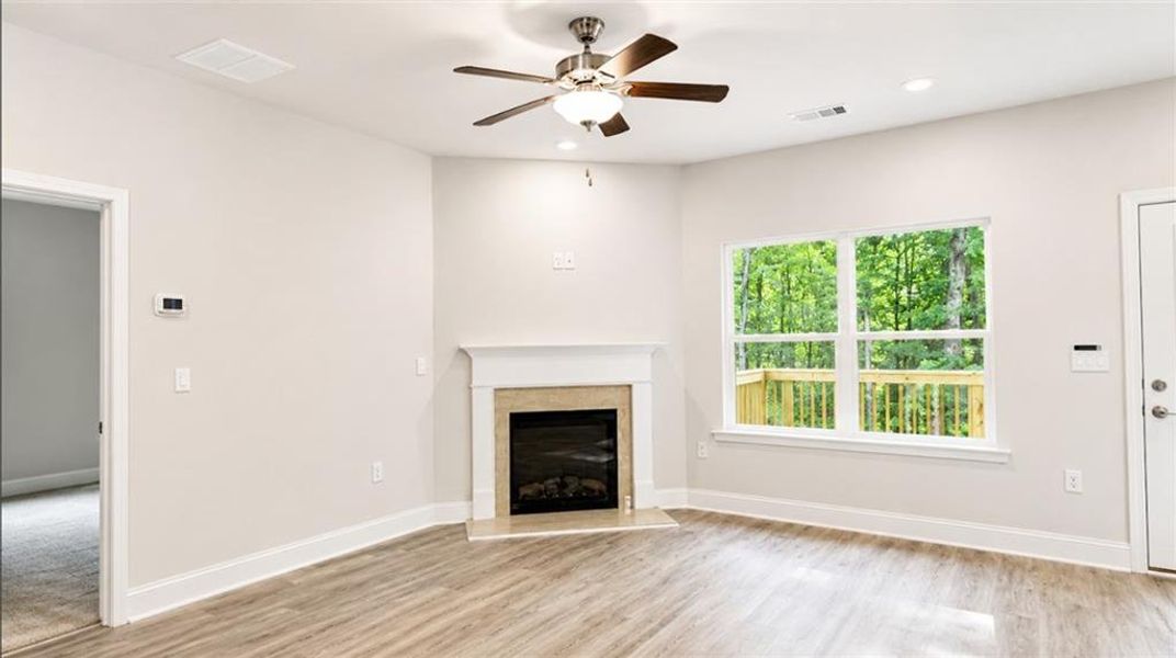 Spacious, unfurnished interior of a new home in Habersham Meadows, Demorest (Image 12).
