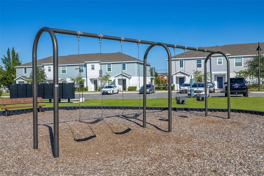 Community amenities in , Davenport (Image 38).