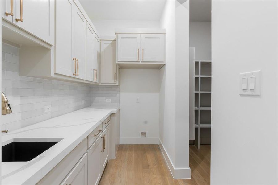 Furnished interior view inside a new home in The Resort on Eagle Mt. Lake, Fort Worth (Image 11). Furnished interior view inside a new home in The Resort on Eagle Mt. Lake, Fort Worth (Image 11).