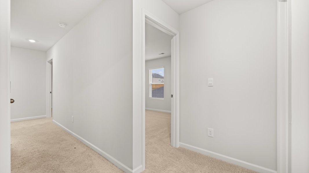 Representative unfurnished interior of a home built from the Halton by D.R. Horton in Estates at Deer Hollow, Grovetown (Image 25).