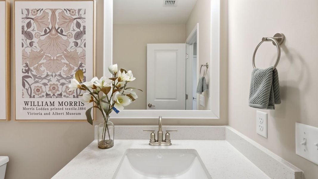 Representative interior finishes for a home built from the Braddock by Pulte Homes in Oakleaf Chase, Blythewood (Image 20).