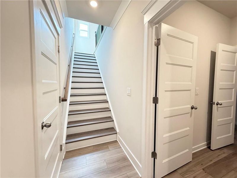 Spacious, unfurnished interior of a new home in Ponderosa Farms Reserve, Gainesville (Image 38).