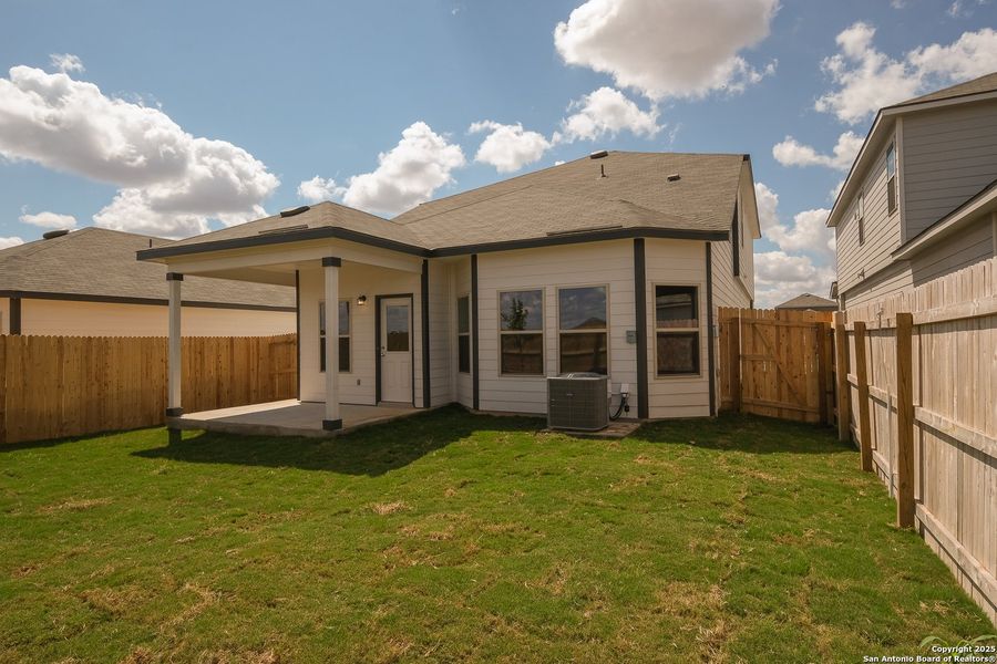 Exterior details and patio area of a home in Park Place, New Braunfels (Image 22).