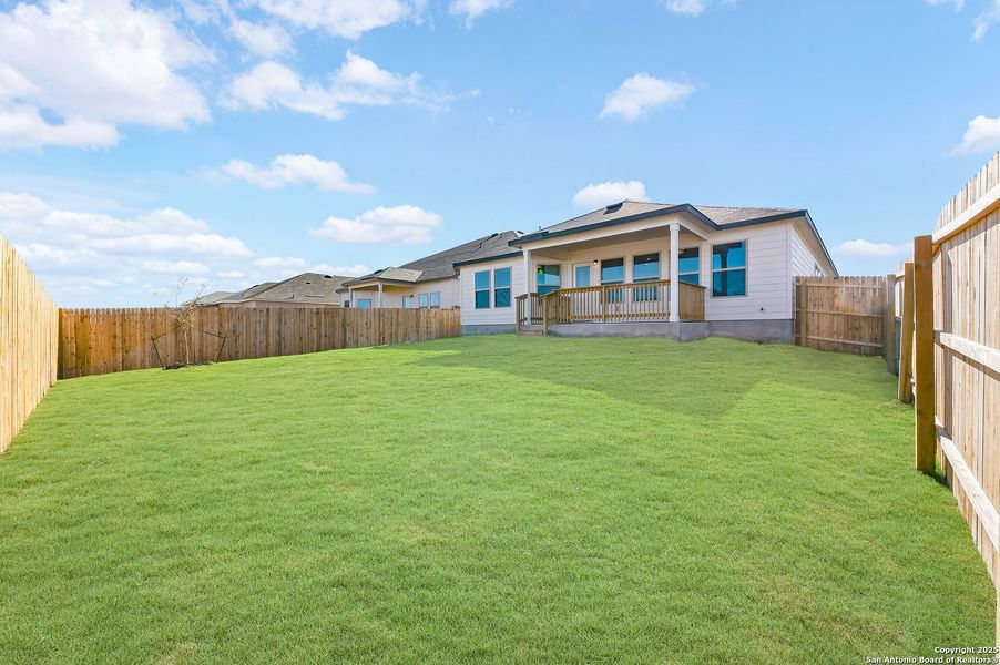 Exterior details and patio area of a home in Winding Brook, San Antonio (Image 22).
