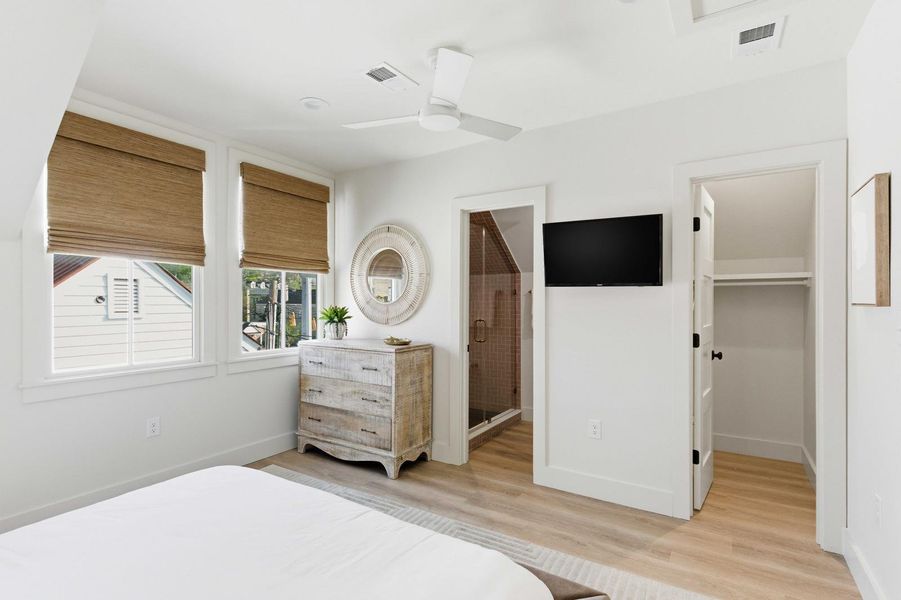 Furnished interior view inside a new home in , Charleston (Image 42).