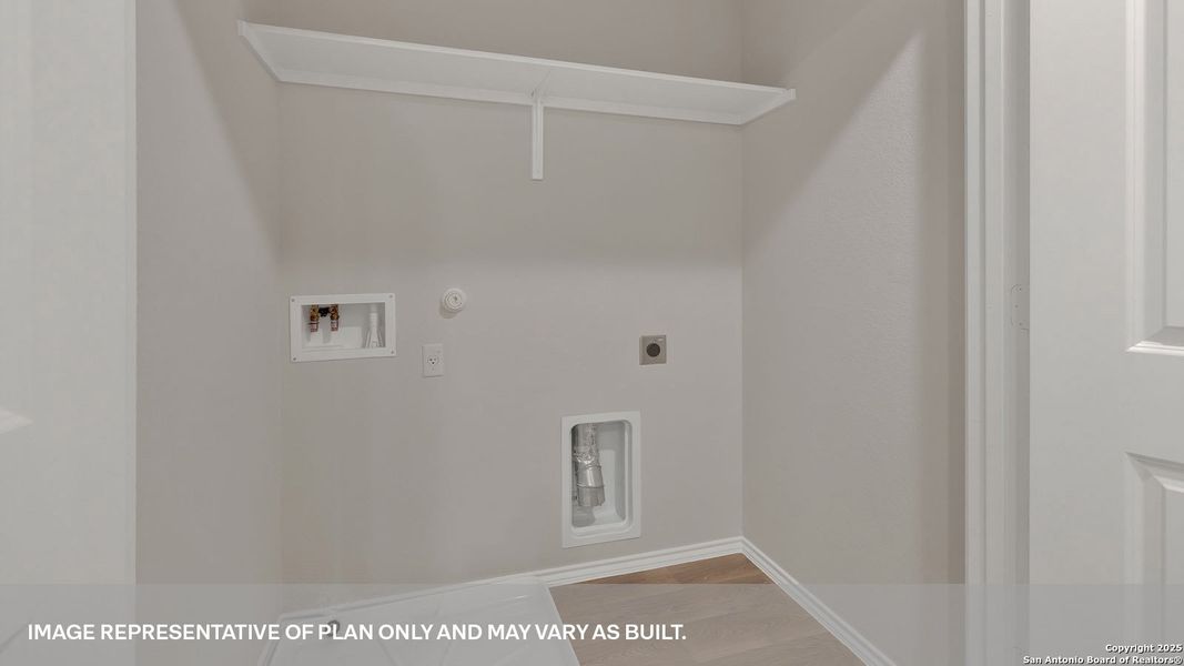 Spacious, unfurnished interior of a new home in Bollinger, Maxwell (Image 16).