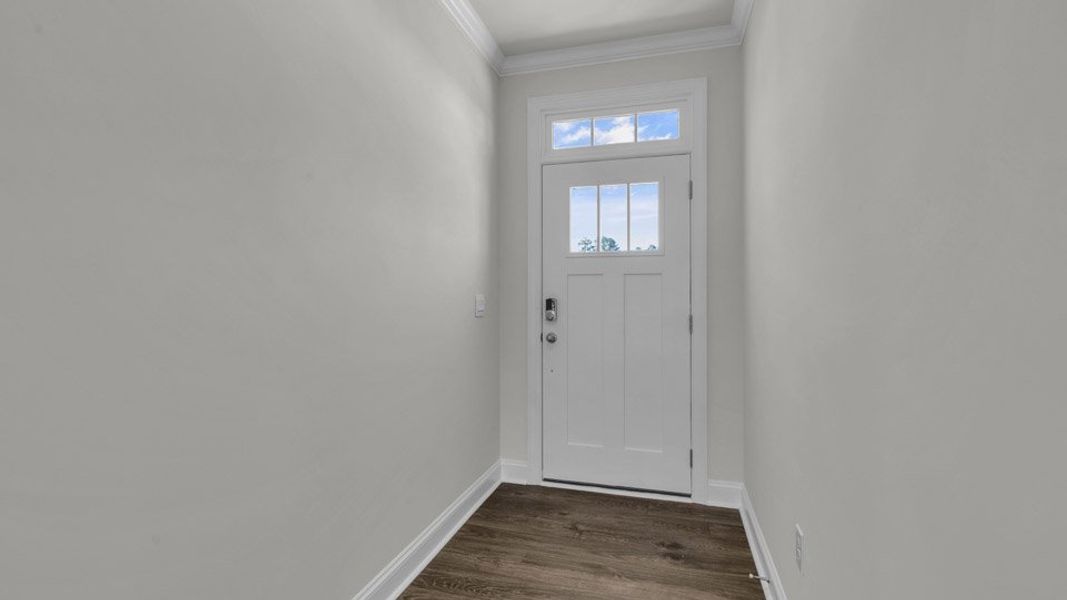 Spacious, unfurnished interior of a new home in Horton Park, Apex (Image 10).