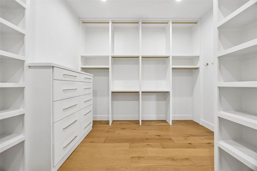 Spacious, unfurnished interior of a new home in , Midlothian (Image 19).