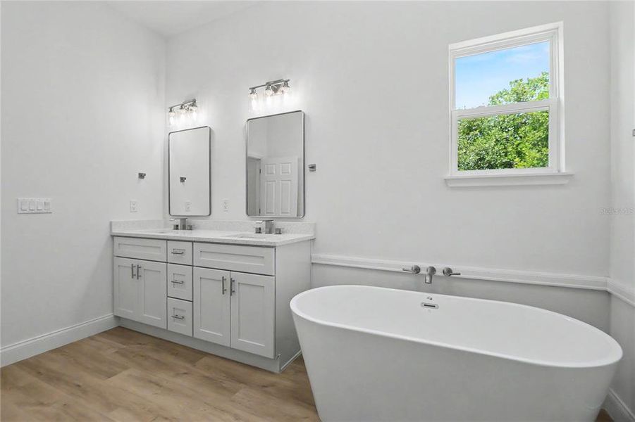 Furnished interior view inside a new home in , Ocala (Image 5).