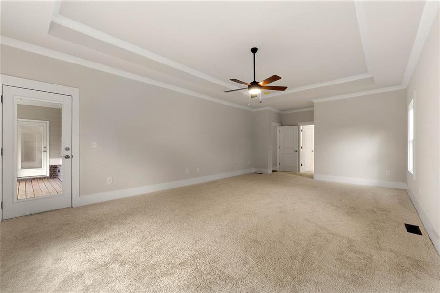Spacious, unfurnished interior of a new home in Steeplechase, Hoschton (Image 36).