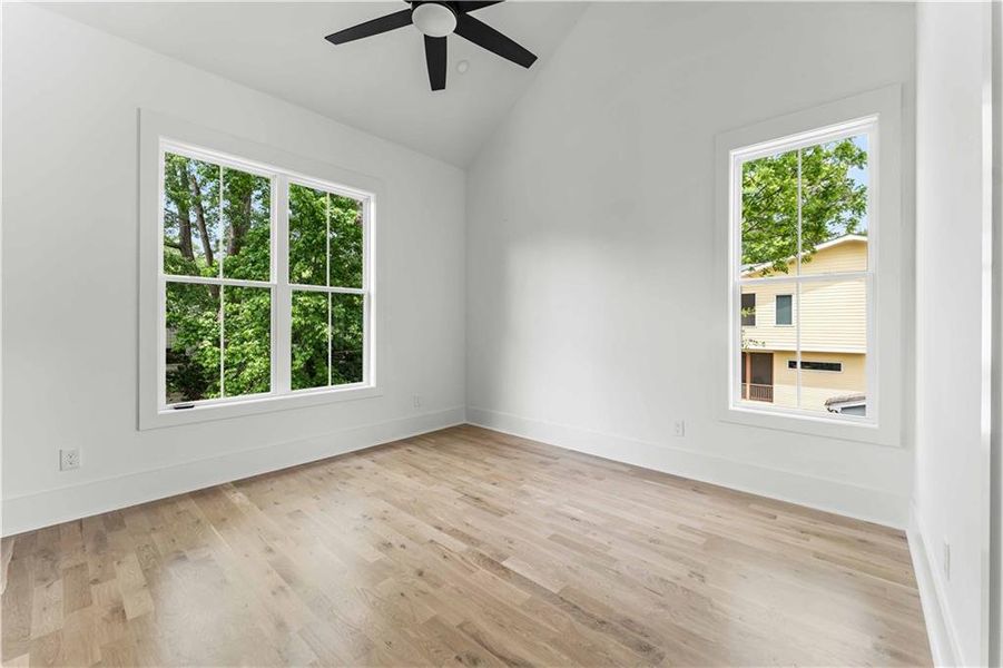 Spacious, unfurnished interior of a new home in , Atlanta (Image 20).