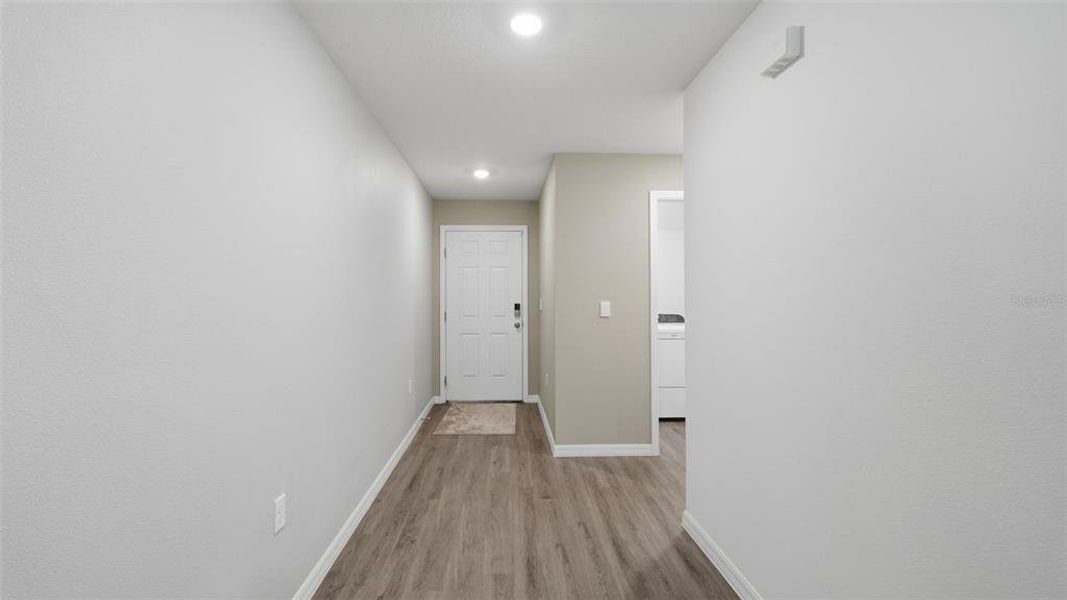 Spacious, unfurnished interior of a new home in Northwater at Two Rivers, Zephyrhills (Image 25).