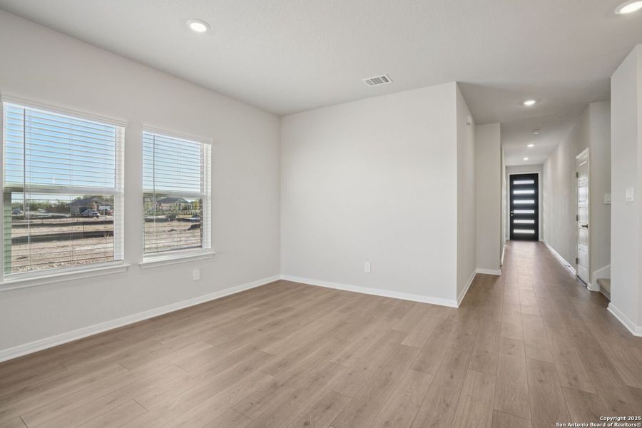 Spacious, unfurnished interior of a new home in Carmel Ranch, Schertz (Image 34). Spacious, unfurnished interior of a new home in Carmel Ranch, Schertz (Image 34).